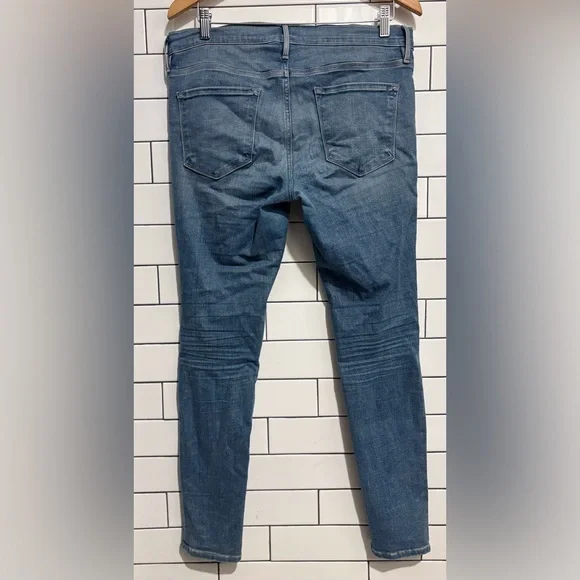 Frame Jeans Le Skinny de Jeanne Degradable in Handcrafted Destruct 30 - Picture 8 of 11